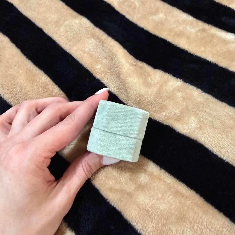 Mint Green Velvet Ring Box